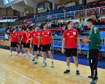 Debutează sezonul la handbal: CSM Oradea primeşte replica echipei Academia Handbal Baia Mare